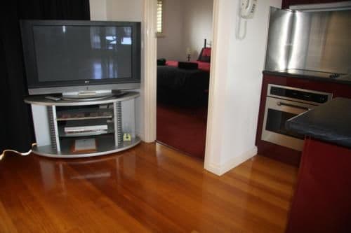 One-Bedroom Apartment (Unit 4)
