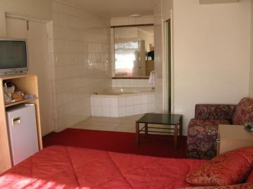 Suite with Spa Bath