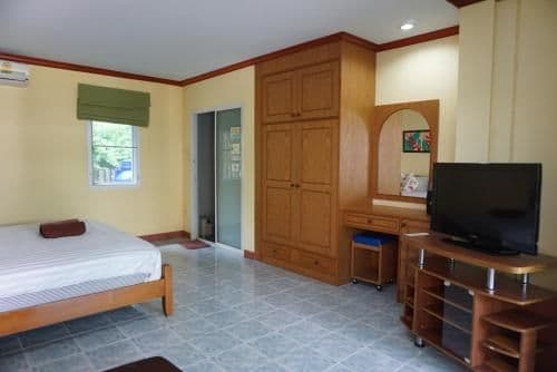 One-Bedroom Bungalow