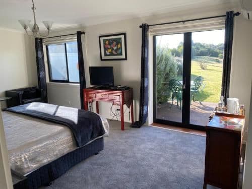 Tea Tree King Room