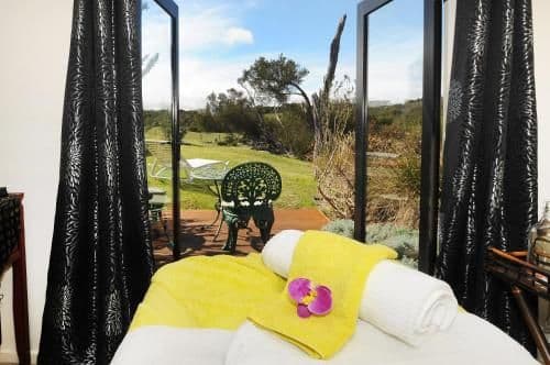 Tea Tree King Room