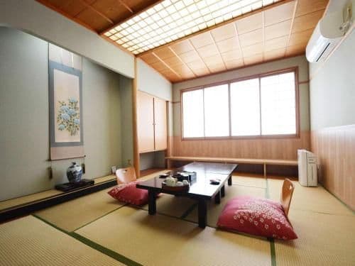 Japanese-Style Room