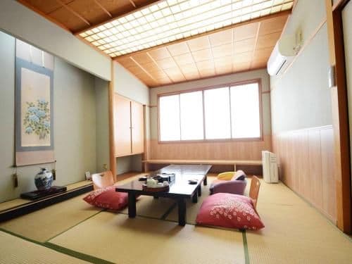 Japanese-Style Room