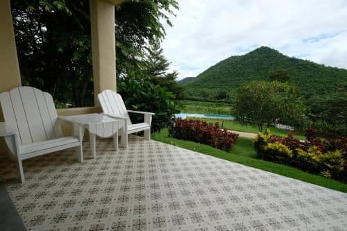 Superior One-Bedroom Villa 