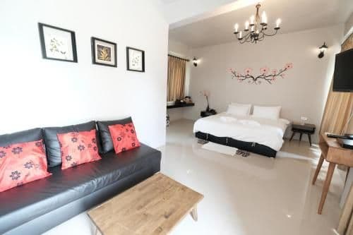 Superior One-Bedroom Villa 