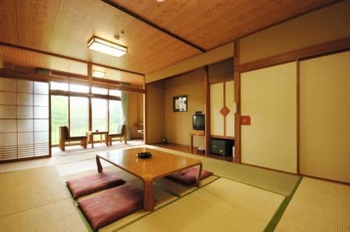 Japanese-Style Room