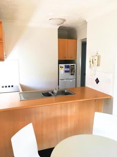 Deluxe One-Bedroom Apartment