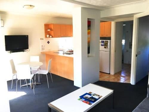Deluxe One-Bedroom Apartment
