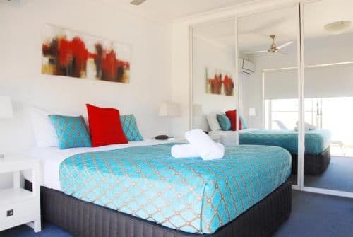 Deluxe Two-Bedroom Apartment with Spa Bath - Split Level