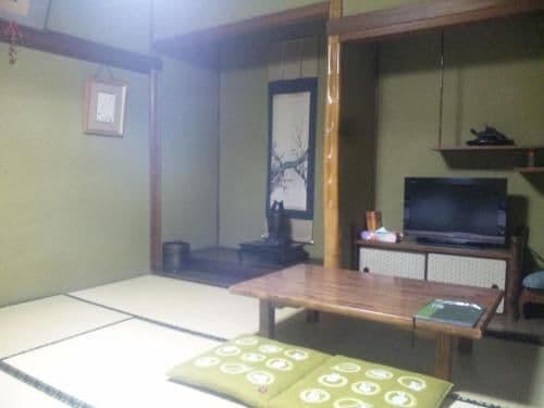 Japanese-Style Quadruple Room with Shared Bathroom - Non-Smoking