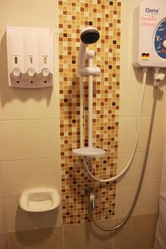 Bunk Bed in Mixed Dormitory Room