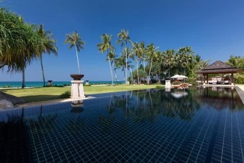 Six-Bedroom Villa