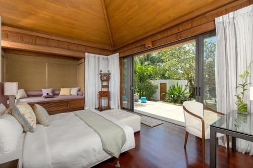 Six-Bedroom Villa