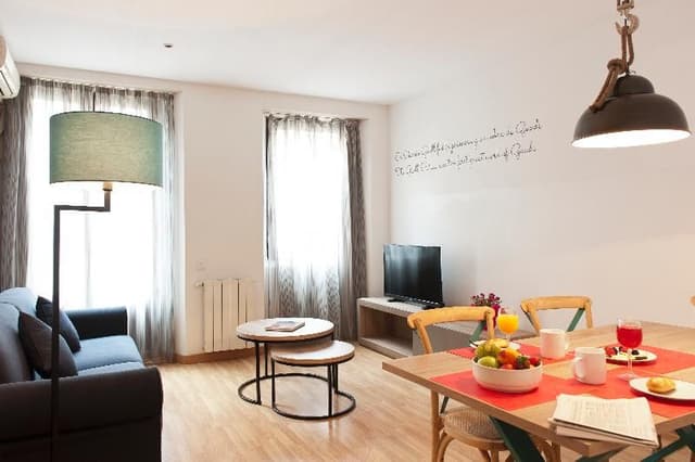 APARTMENT CAPACITY 6 TWO BEDROOMS
