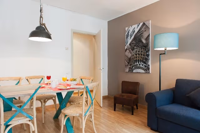APARTMENT TWO BEDROOMS TWO BATHROOMS