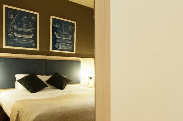 APARTMENT CAPACITY 4 TWO BEDROOMS