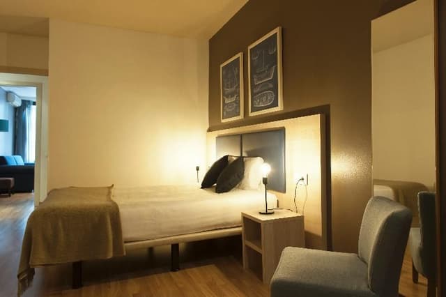 APARTMENT TWO BEDROOMS TWO BATHROOMS