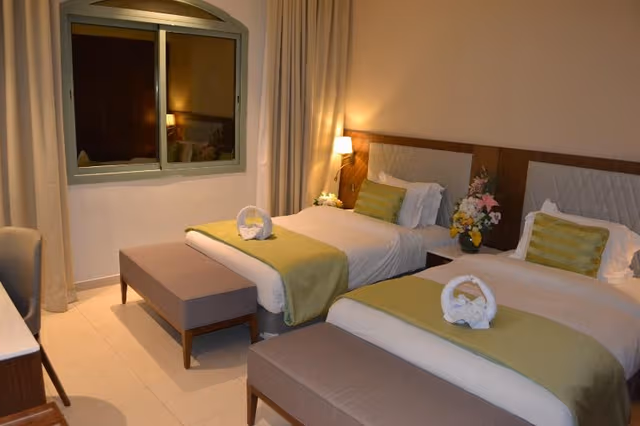 FAMILY ROOM TWO BEDS