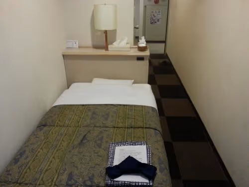 Single Room with Shared Bathroom