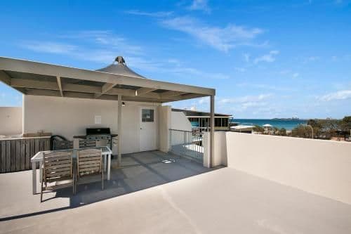 2 Bedroom Rooftop Apartment