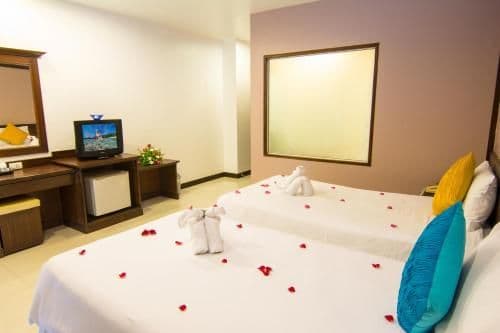 Twin Room with Bath