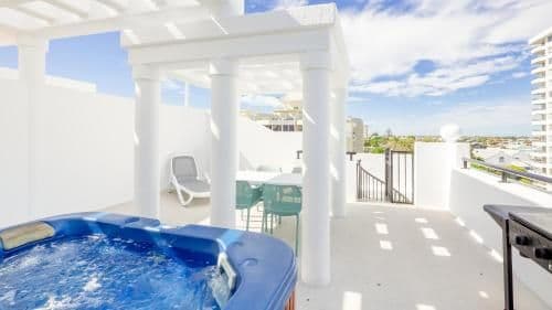 One-Bedroom Apartment - Rooftop