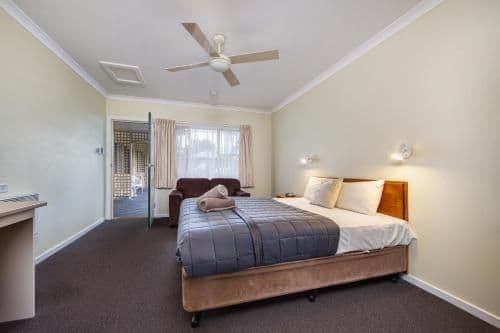 Standard Queen Room