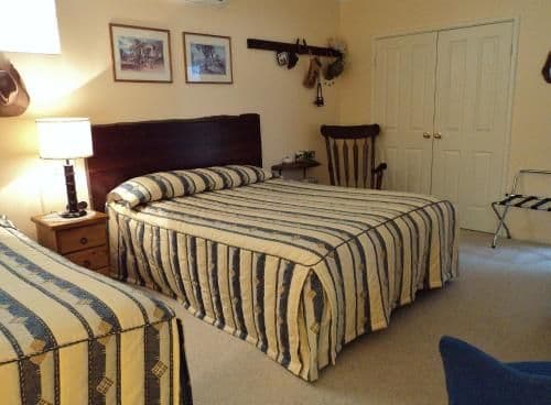 Luxury Queen Room