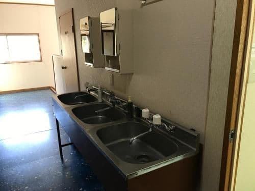 Twin Room with Shared Bathroom and Bunk Bed