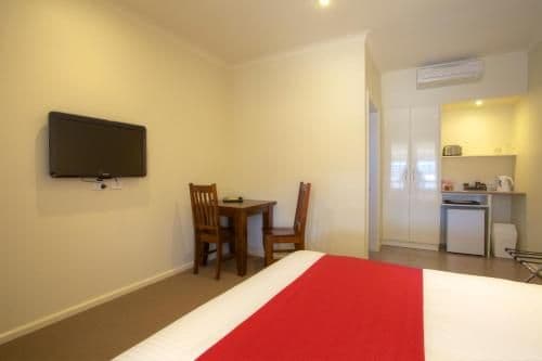 Executive Queen Room