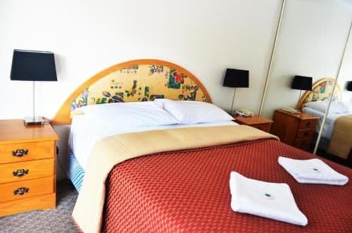 One-Bedroom Apartment with Balcony