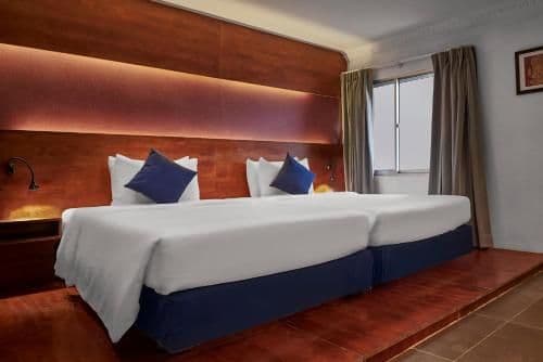 Deluxe Twin Room with City View