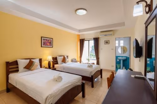 Standard Twin Room