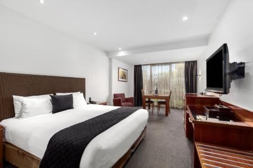 Grand King Suite