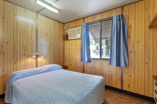 Economy Bungalow with Shared Bathroom
