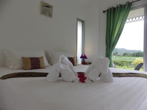 Villa with Balcony - Double Bed