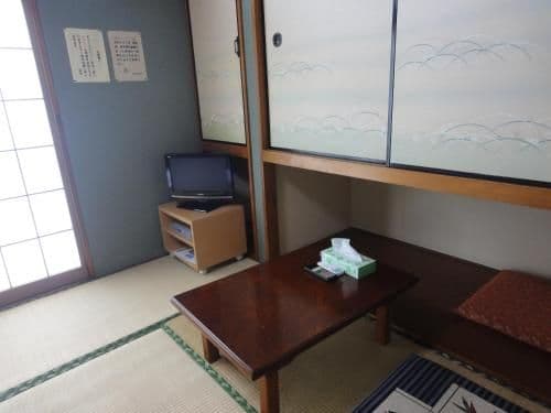 Japanese-Style Room - Smoking