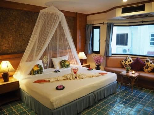Deluxe Double or Twin Room