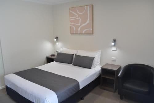 Superior Deluxe Queen Room