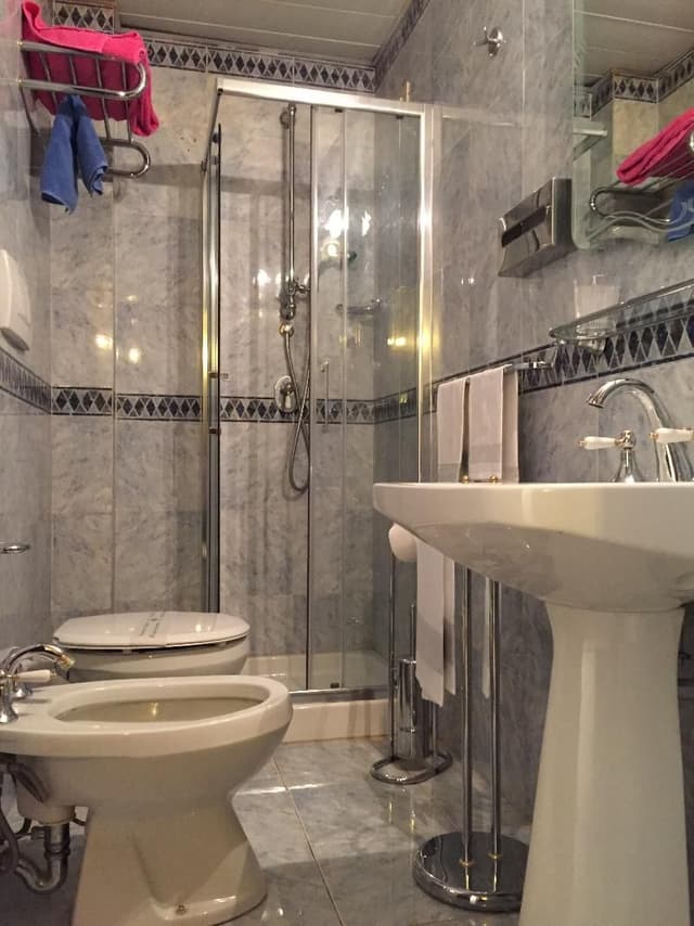 DOUBLE SINGLE USE STANDARD