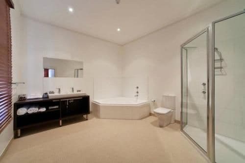 Deluxe King Studio with Ocean View