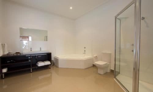 Deluxe King Studio with Ocean View
