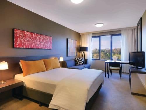 One-Bedroom Apartment with King or Twin Bed