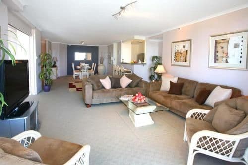 Deluxe Two-Bedroom Apartment