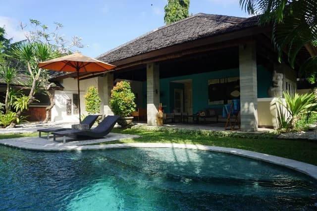 VILLA THREE BEDROOMS