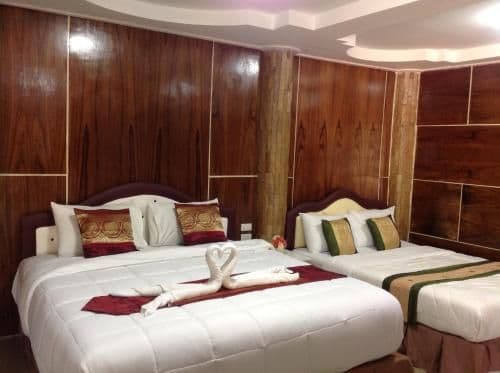 Deluxe Family Room