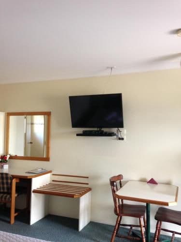Standard Queen or Twin Room