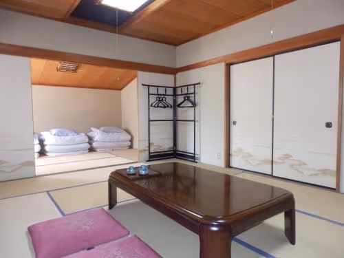 Japanese-Style Family Room