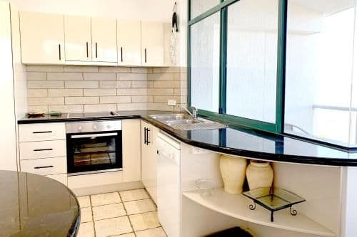 Three-Bedroom Apartment - Penthouse with Ocean View