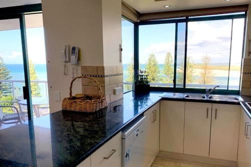 Two-Bedroom Apartment - Penthouse with Ocean View